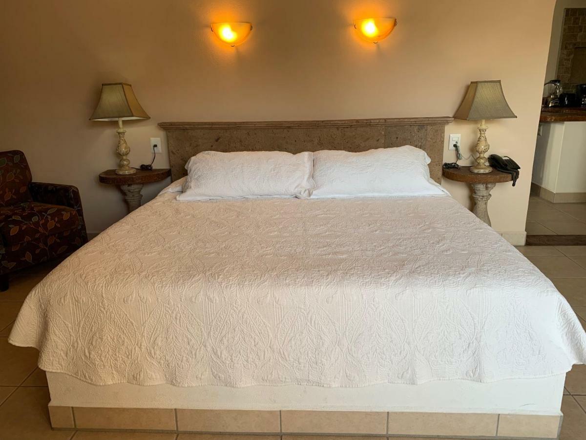 Hotel Condominium La Posada De บูเซเรียส ภายนอก รูปภาพ
